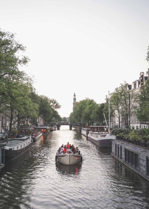 Varen op de Amsterdamse grachten I — Fotografie Poster