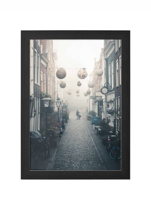 kloksteeg fotografie poster ingelijst in zwarte lijst