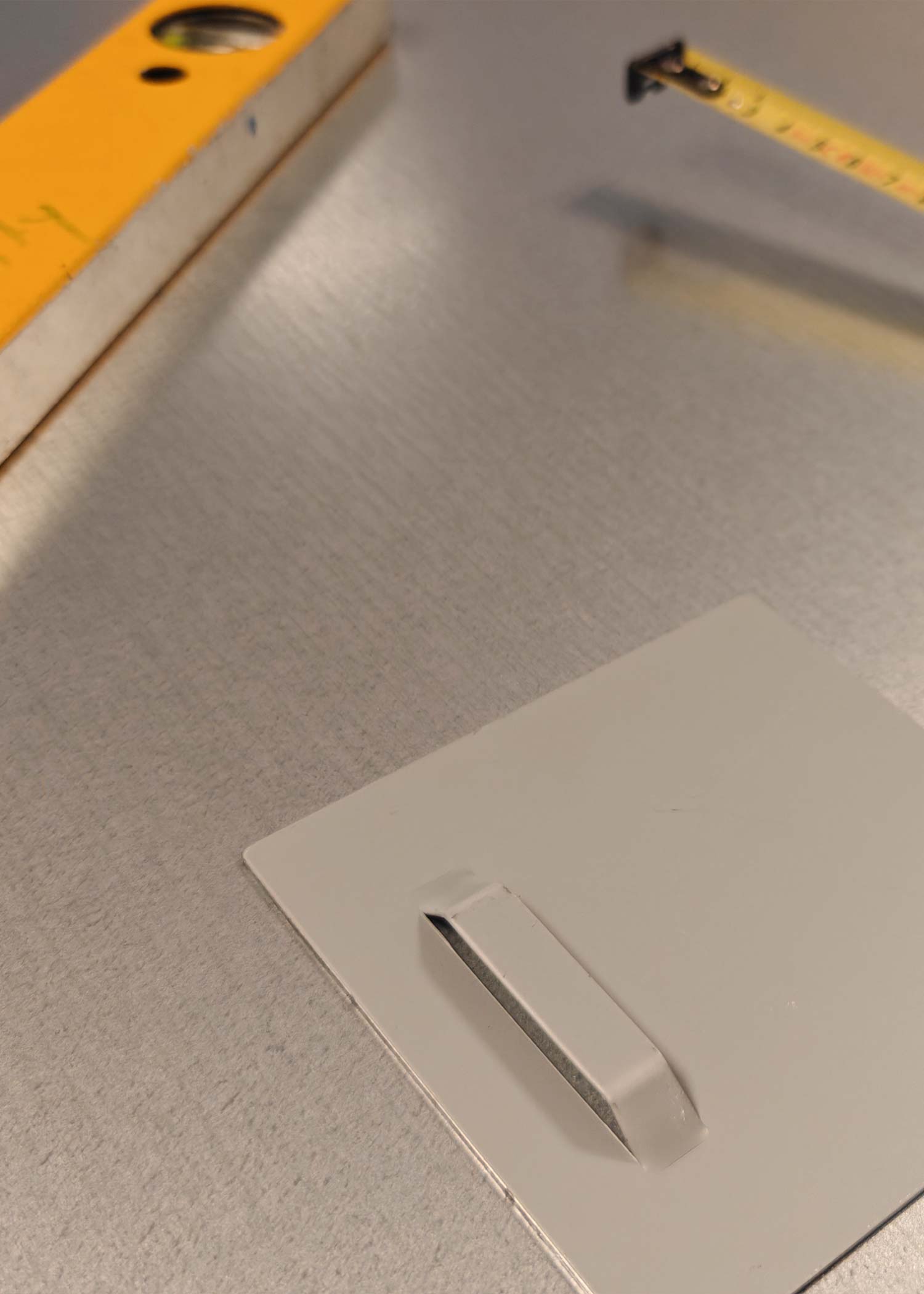 magneetbord bevestigen