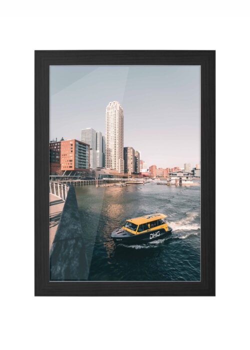 watertaxi fotografie poster ingelijst in zwarte lijst