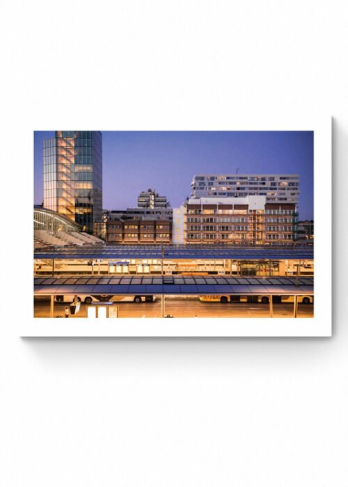 Utrecht Centraal in het donker - Stadsfotografie - Poster
