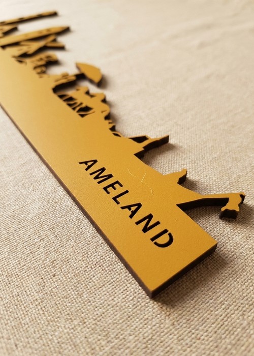 Gele houten skyline van Ameland – geel MDF