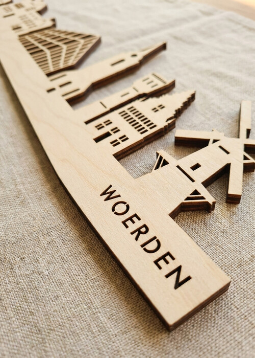 Houten skyline Woerden berken Houten skyline van Woerden in berkenhout